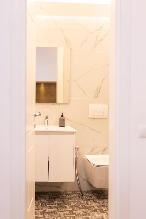 Exclusive 2 Bedrooms Apartment Tirana Exterior foto